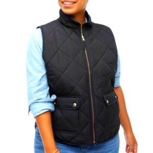 Puffer vest w snap pockets. Black. 22/24